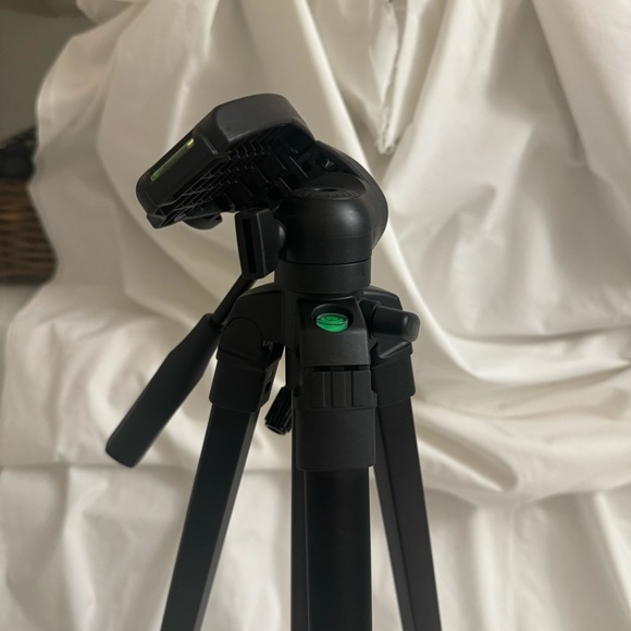 Bosch Laser/Leveling Tripod - Picture 5 of 6